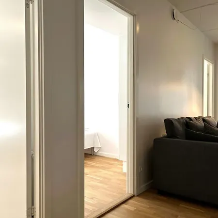 Διαμέρισμα Spacious For 8 In Eternitten *