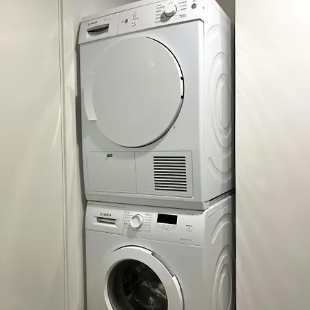 Spacious For 8 In Eternitten Apartment